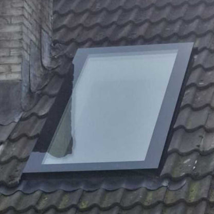 Vast Dakraam Schuin Dak van Premium Dakramen